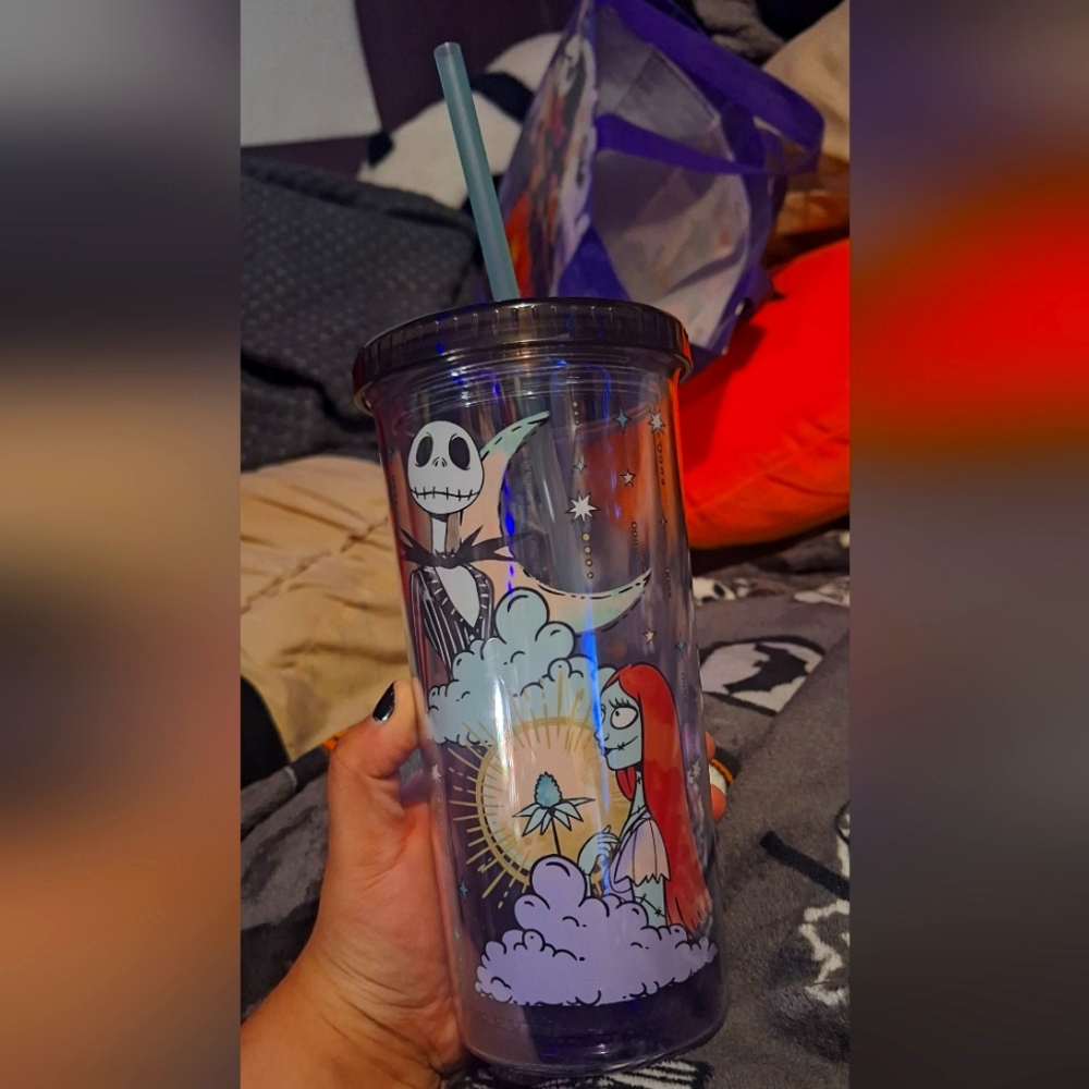 Nightmare before christmas Jack and Sally 20 oz. tumbler cup